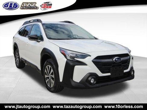 Used 2024 Subaru Outback Premium AWD/4WD image 1