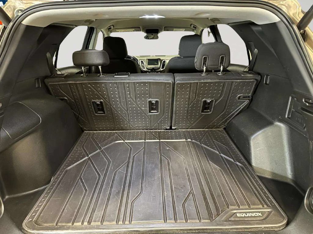 Used 2019 Chevrolet Equinox LT FWD image 20