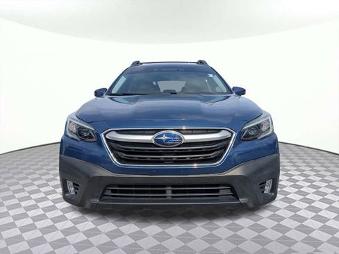 Used 2020 Subaru Outback Premium image 8