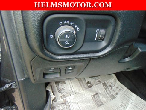 Used 2022 RAM 1500 Big Horn AWD/4WD image 23