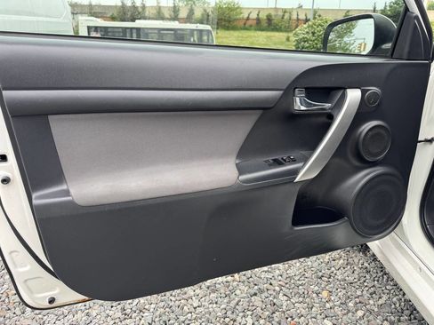 Used 2016 Scion tC FWD image 21