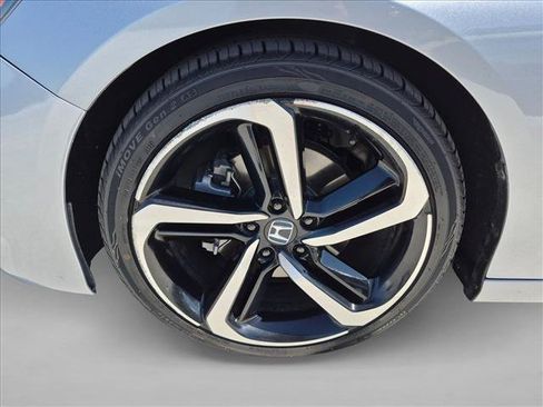 Used 2018 Honda Accord Sport image 21