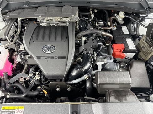 Certified 2024 Toyota Grand Highlander XLE image 46