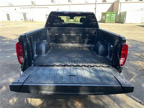 Certified 2024 GMC Sierra 1500 SLE image 16