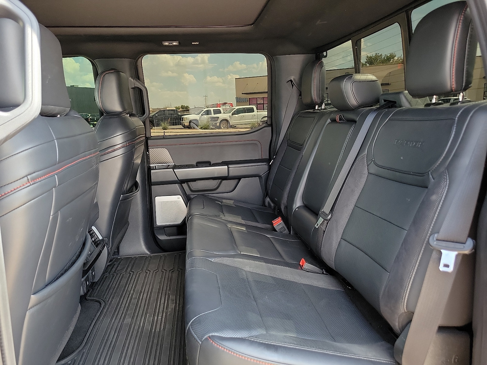 Used 2025 Ford F150 Raptor AWD/4WD image 8