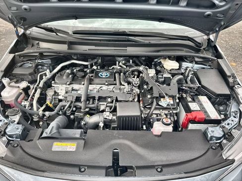 Used 2024 Toyota Corolla LE image 33