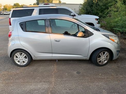 Used 2013 Chevrolet Spark LT FWD image 4