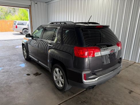 Used 2016 GMC Terrain SLT FWD image 2
