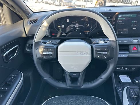 New 2025 Kia K4 GT-Line image 19