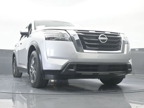 Used 2022 Nissan Pathfinder SV w/ SV Premium Package image 69