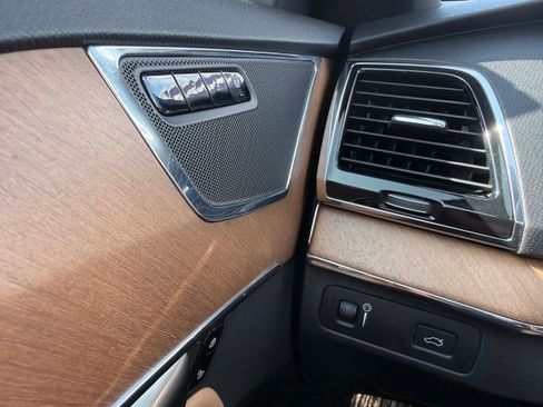 Used 2018 Volvo XC90 T6 Inscription w/ Convenience Package AWD/4WD image 19