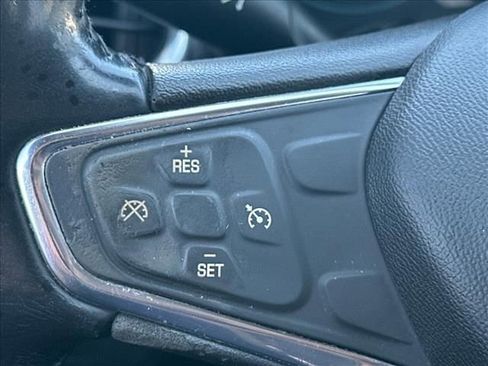 Used 2019 Chevrolet Equinox LT FWD image 24