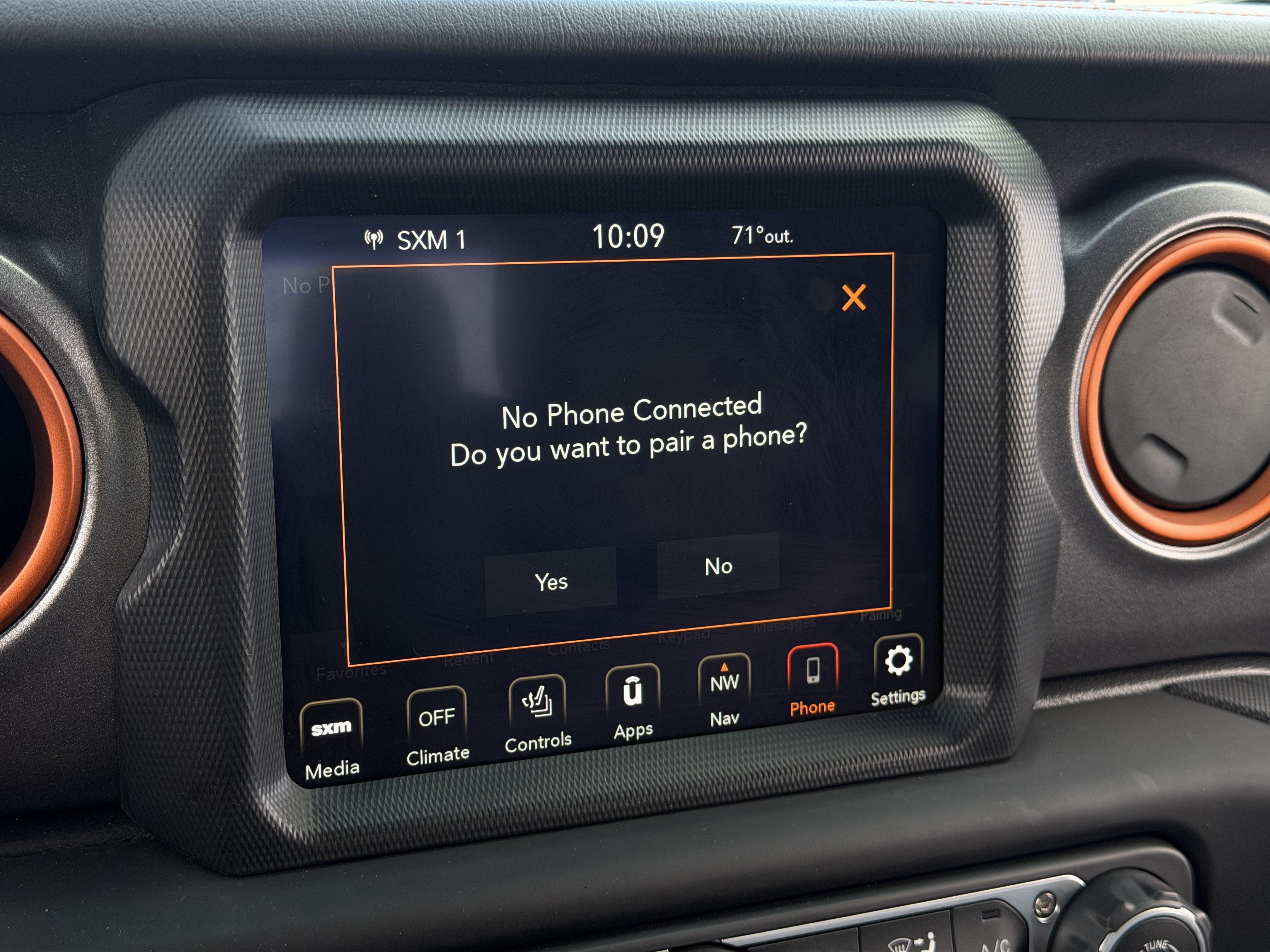 Used 2023 Jeep Gladiator Mojave w/ Cold Weather Group AWD/4WD image 24
