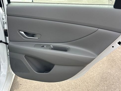 New 2026 Hyundai Elantra SEL Sport Premium FWD image 17