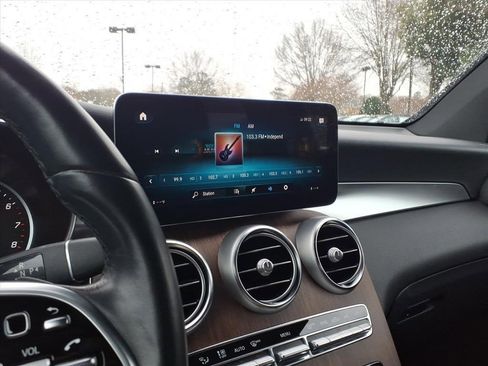 Used 2022 Mercedes-Benz GLC 300 4MATIC image 15