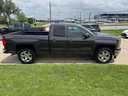 Used 2015 Chevrolet Silverado 1500 LT AWD/4WD image 6