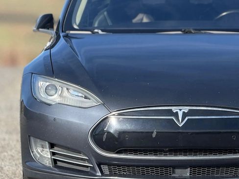 Used 2015 Tesla Model S 85D image 13