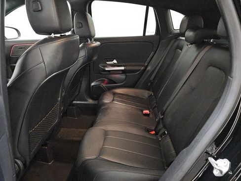 Used 2022 Mercedes-Benz GLA 250 4MATIC w/ Premium Package Lite image 8