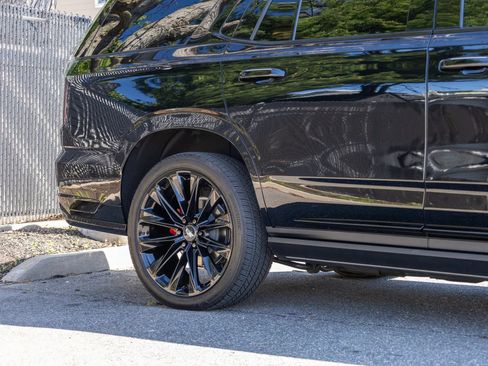 Used 2026 Cadillac Escalade V AWD/4WD image 38