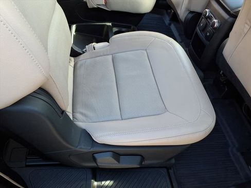 Used 2021 Ford Explorer Limited w/ Equipment Group 301A image 17