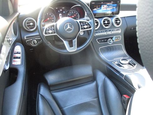 Used 2019 Mercedes-Benz C 300 Sedan image 4