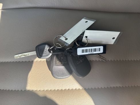 New 2025 Chevrolet Express 3500 Extended w/ Driver Convenience Package image 31