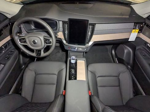 New 2026 Volvo XC90 B5 Plus w/ Protection Package image 27
