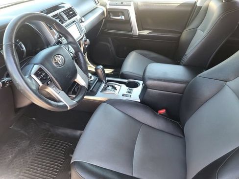 Used 2018 Toyota 4Runner SR5 Premium AWD/4WD image 12