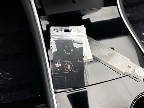 Used 2019 Tesla Model 3 Standard Range Plus image 25