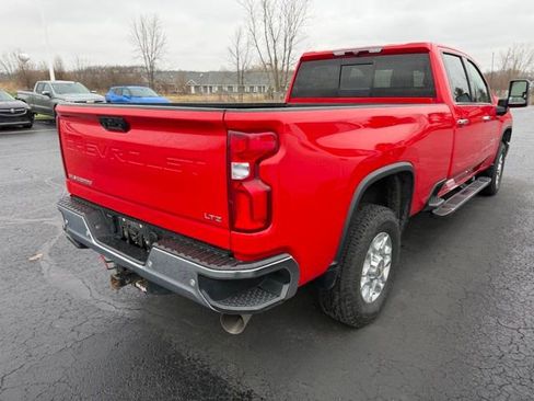 Used 2022 Chevrolet Silverado 2500 LTZ w/ LTZ Convenience Package image 3