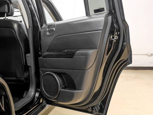 Used 2017 Jeep Patriot Sport w/ Power Value Group FWD image 47