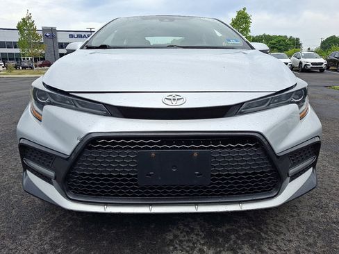 Used 2021 Toyota Corolla SE FWD image 2