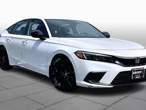 Used 2023 Honda Civic Sport image 3