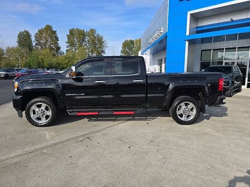Used 2016 GMC Sierra 2500 Denali image 2