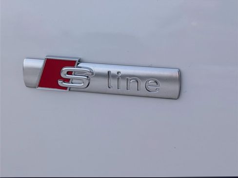 Used 2024 Audi A4 2.0T Premium Plus image 9