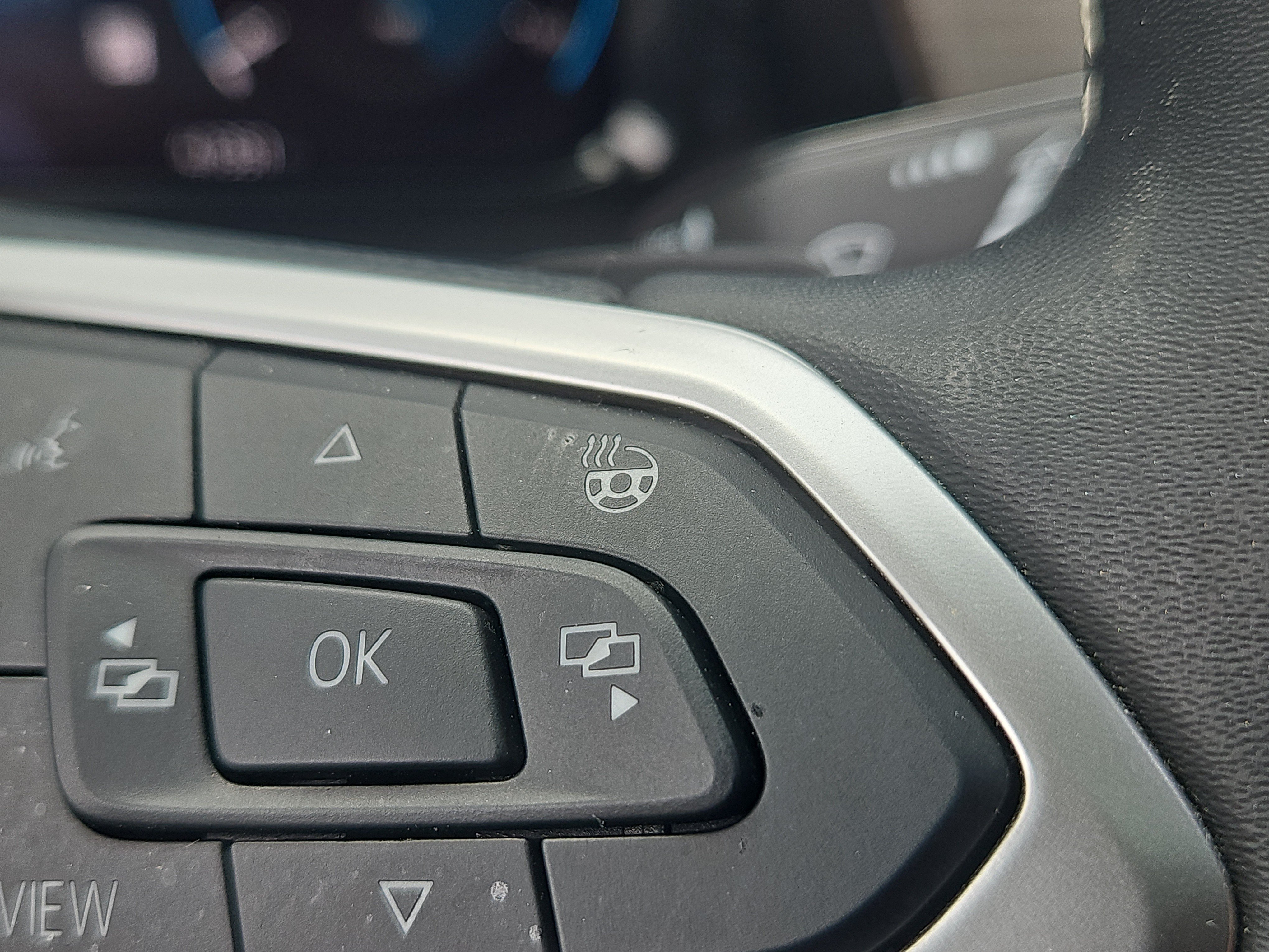 Certified 2024 Volkswagen Atlas SEL AWD/4WD image 16