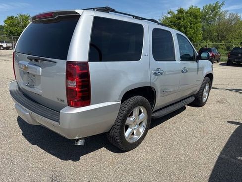 Used 2011 Chevrolet Tahoe LTZ AWD/4WD image 8