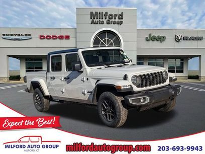 New 2026 Jeep Gladiator Sport