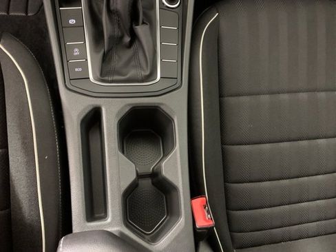 Used 2022 Volkswagen Jetta Sport image 25