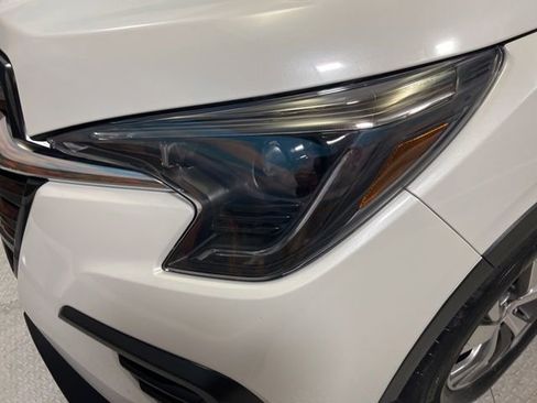 Used 2024 Subaru Ascent Premium w/ Convenience Package image 15