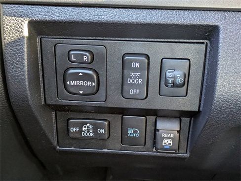 Used 2019 Toyota Tundra SR5 image 24