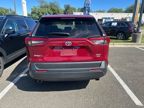 Used 2025 Toyota RAV4 XLE AWD/4WD image 6