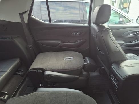 Used 2020 Chevrolet Traverse Premier AWD/4WD image 5