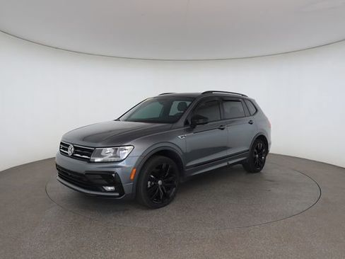 Used 2021 Volkswagen Tiguan SE R-Line w/ 3rd Row Seat Package AWD/4WD image 3