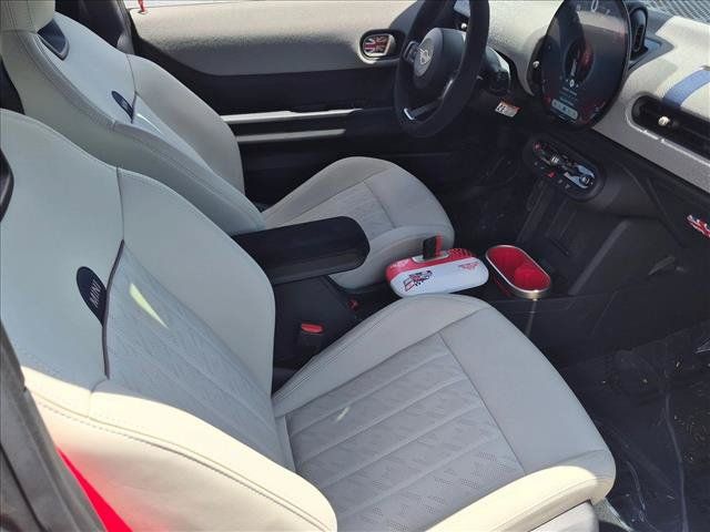 Used 2025 MINI Cooper S FWD image 19