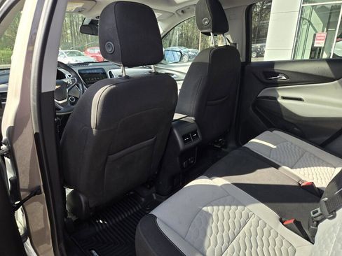 Used 2018 Chevrolet Equinox LT image 26