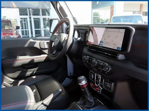 Certified 2024 Jeep Wrangler Unlimited Rubicon image 8