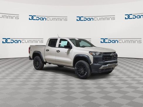 New 2026 Chevrolet Colorado Trail Boss AWD/4WD image 2