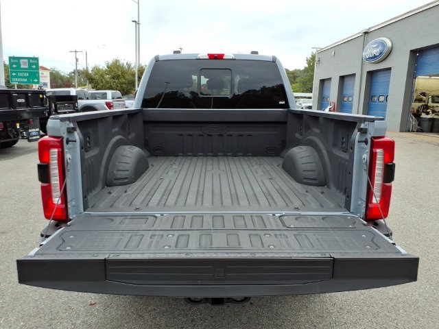 Used 2026 Ford F350 Lariat w/ Black Appearance Package AWD/4WD image 13