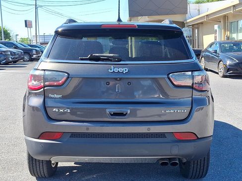 Used 2018 Jeep Compass Limited w/ Navigation Group AWD/4WD image 5